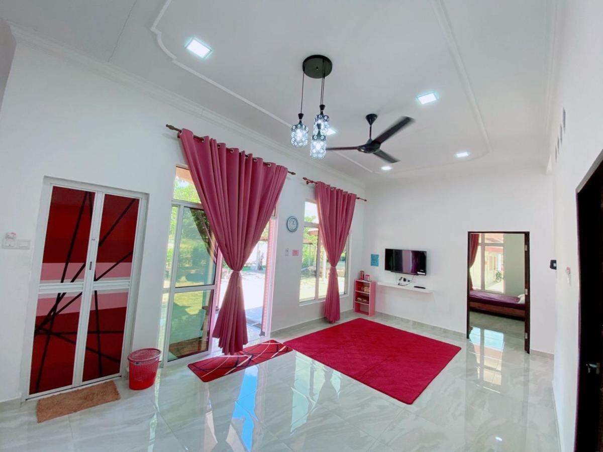 فيلا Hellokitty House - Unit 1 كُوالا تيرينغانو المظهر الخارجي الصورة