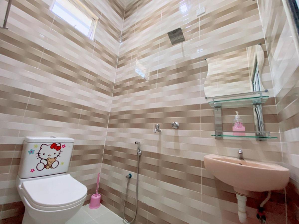فيلا Hellokitty House - Unit 1 كُوالا تيرينغانو المظهر الخارجي الصورة