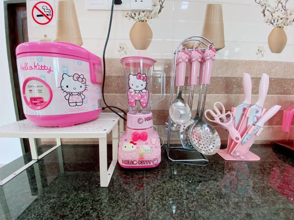 فيلا Hellokitty House - Unit 1 كُوالا تيرينغانو المظهر الخارجي الصورة