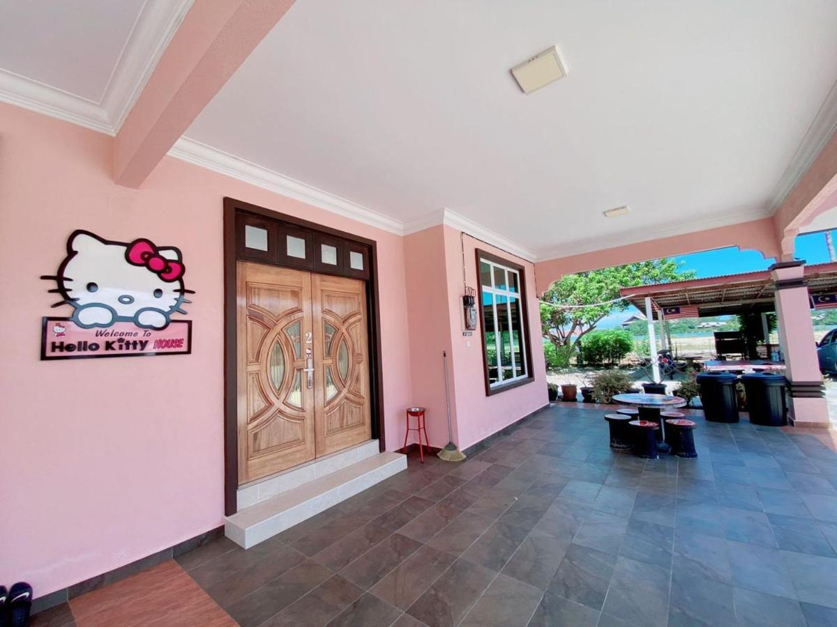 فيلا Hellokitty House - Unit 1 كُوالا تيرينغانو المظهر الخارجي الصورة